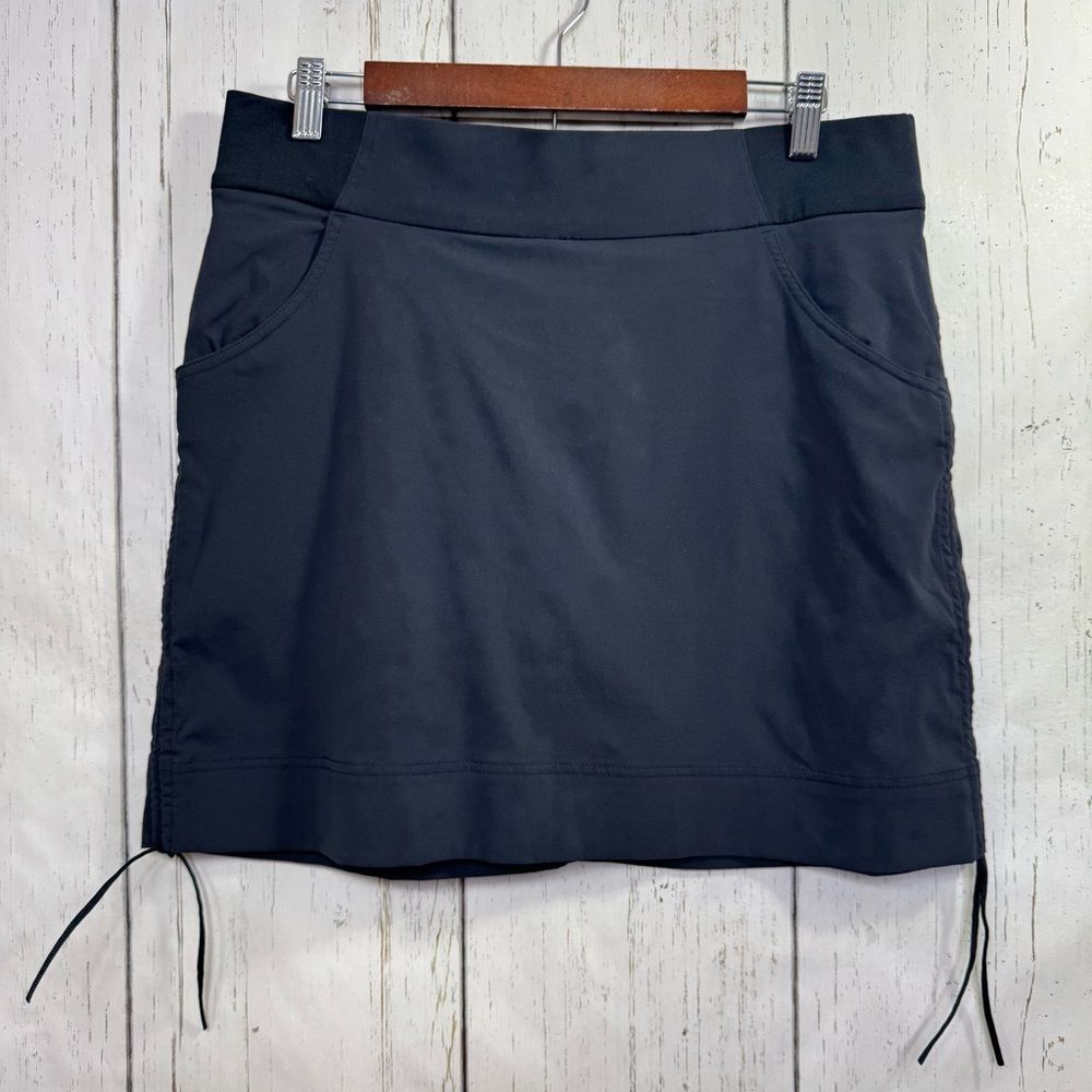 Columbia Omni Shield Skort L Black Active Hiking Skirt Built In Shorts Outdoor